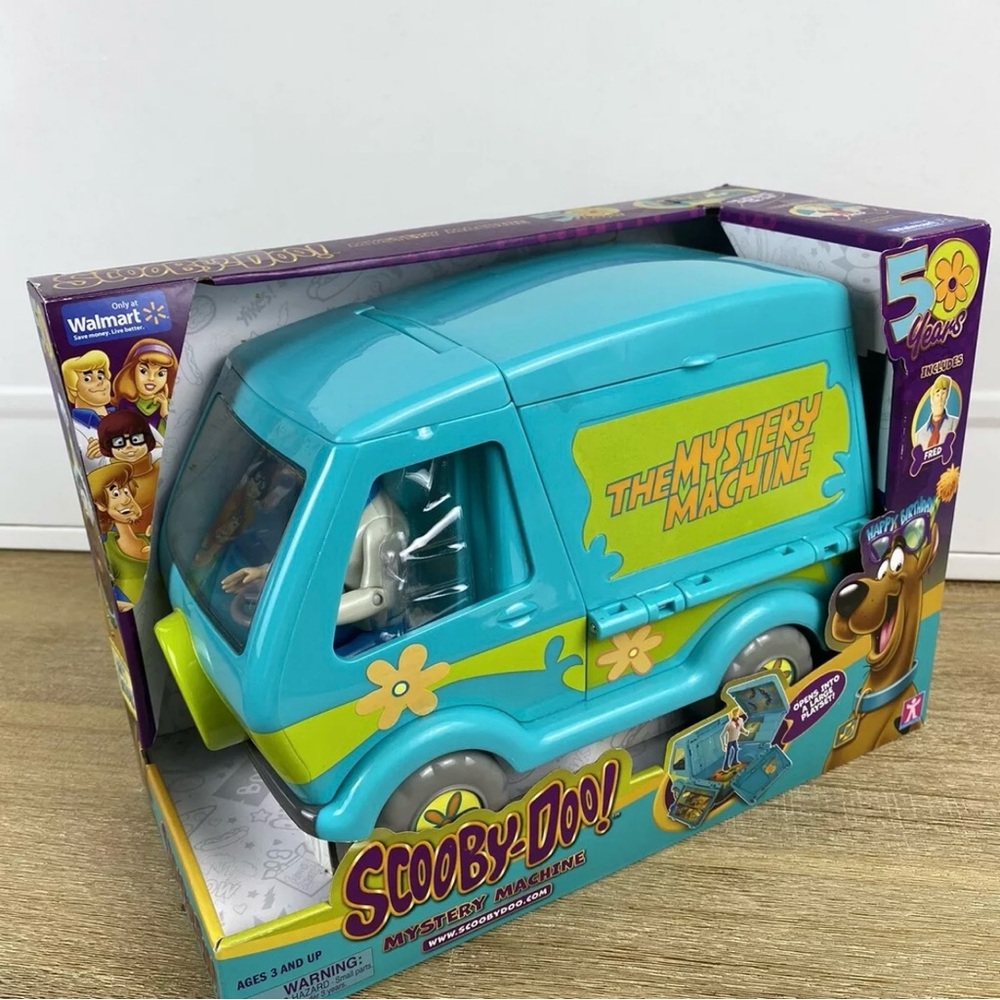 Scooby-Doo MYSTERY MACHINE Action Figure Van Vehicle Limited Edition